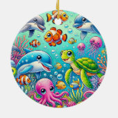 Farbenfrohe Unterwasserszene mit spielerischem Mee Keramik Ornament (Hinten)