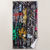 Farbenfrohe verrückte Schriften Strandtuch (Vorderseite)