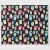 Farbenfrohe Vögel Schwarzes Hintergrundmuster Geschenkpapier (Flach)