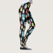 Farbenfrohe Vögel Schwarzes Hintergrundmuster Leggings (Rechts)