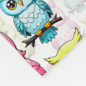 Farbenfrohe Vögel Weißes Hintergrundmuster Fleecedecke (Ecke)