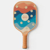 Farbenfrohe Waves & Daisis Muster Monogramm Pickleball Schläger (Rückseite)