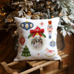 Farbenfrohe Weihnachts-Foto Dekorative Kissen<br><div class="desc">Farbenfrohe Weihnachtsdekoration Foto Kissen. Klicken Sie auf Personalisieren,  um Ihren Namen und Ihr Foto zu bearbeiten. Ein perfektes Geschenk für Großeltern oder als Ihre Weihnachtsfamilie Wohngestaltung.</div>