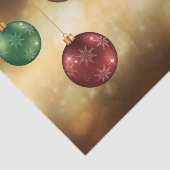 Farbenfrohe Weihnachtsbaumchen auf dem Gelben Boke Seidenpapier (Ausschnitt)