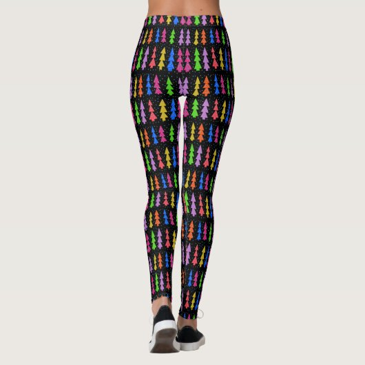 Farbenfrohe Weihnachtsbäume auf schwarz Leggings (Rückseite)