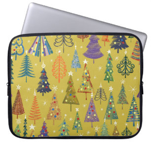 Farbenfrohe Weihnachtsbäume: Festlicher Hintergrun Laptopschutzhülle