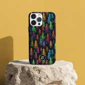 Farbenfrohe Weihnachtsbaumglühen im Dunkelwald Case-Mate iPhone Hülle