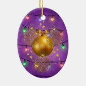 Farbenfrohe Weihnachtsbeleuchtung & Goldene Orname Keramik Ornament (Hinten)