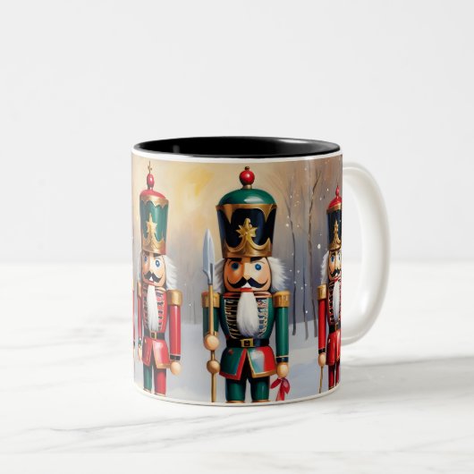 Farbenfrohe Weihnachtsmänner Zweifarbige Tasse (VorderseiteRechts)