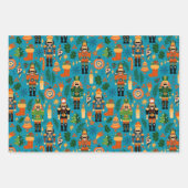 Farbenfrohe Weihnachtsmuster mit Nutcrackern Geschenkpapier Set (Vorderseite 3)