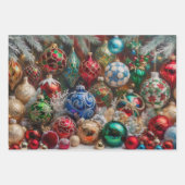 Farbenfrohe Weihnachtsschmuck Geschenkpapier Set (Vorderseite)