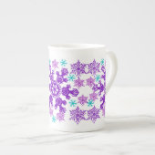 Farbenfrohe Weihnachtsschneeflocke China Porzellantasse (Vorderseite Rechts)