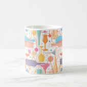 Farbenfrohe Weinflaschen und Glasmuster Kaffeetasse (Mittel)