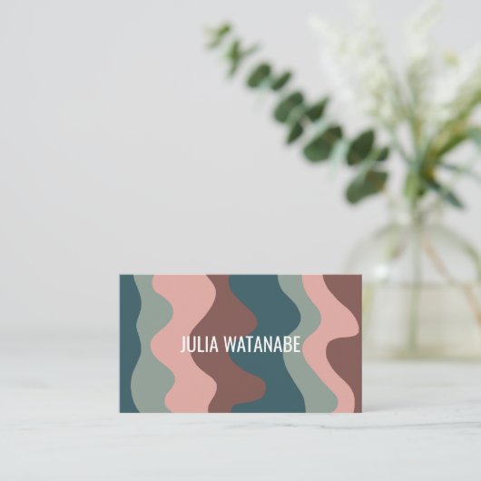 Farbenfrohe Wellen Streifen QR Code Social Media C Visitenkarte (Stehend Vorderseite)