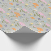 Farbenfrohe Wiese auf Grau Geschenkpapier (Ecke)