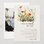 Farbenfrohe Wildblume Beige Monogram Foto Hochzeit Einladung (Vorne/Hinten)