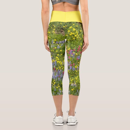 Farbenfrohe Wildblumen Capri Leggings (Rückseite)