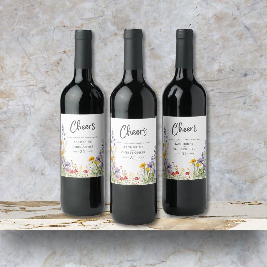 Farbenfrohe Wildblumen jubeln Elegante Hochzeit Weinetikett