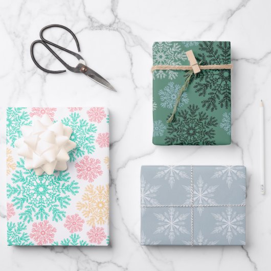 Farbenfrohe Winterschneeflocken Geschenkpapier Set (Vorderseite)