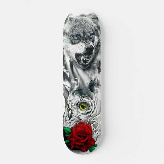 Farbenfrohe Wolf Rose Naturdecke Skateboard (Vorderseite)