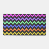 Farbenfrohe Zickzack lebendige Coole Retro-Fun-Mus Schreibtischunterlage (Vorderseite)