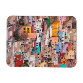 Farbenfrohe Zuhause auf dem Hügel Magnet (Horizontal)