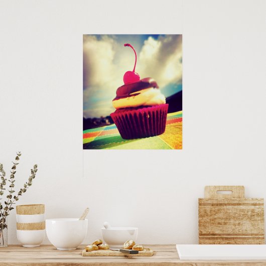 Farbenfroher Cupcake mit Cherry oben Poster (Küche)