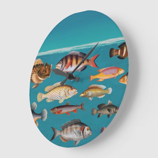 Farbenfroher Fisch unter blauem Meer Große Wanduhr (Winkel)