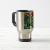Farbenfroher Frühlingsblumengarten Reisebecher (Vorderseite Links)