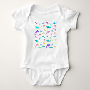 Farbenfroher Hai unter dem Party der Meeresschule Baby Strampler