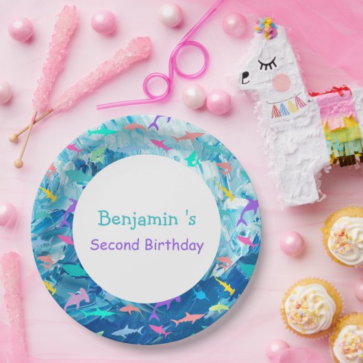 Farbenfroher Hai unter dem Party der Meeresschule Pappteller (Party)