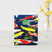 Farbenfroher Koi Fisch Schwimmen im Teich Karte (Gelbe Blume)