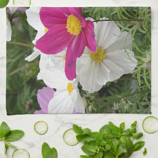 Farbenfroher Kosmoblütengarten Küchentuch (Gefaltet)