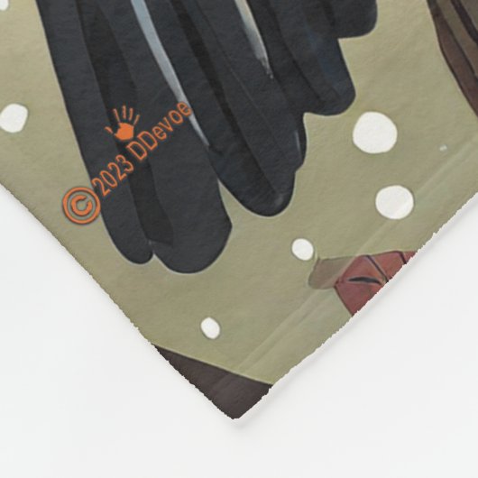 Farbenfroher Raven in einem Baum Fleecedecke (Ecke)