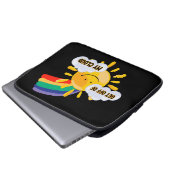 Farbenfroher Regenbogen aus meiner Cloud Laptopschutzhülle (Vorne Knopf)