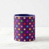 Farbenfroher Regenbogen Tupfen Lila Tasse (Zentrum)