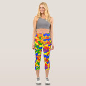 Farbenfroher Regenbogenspass Camouflage Camouflage Capri Leggings (Vorderseite)
