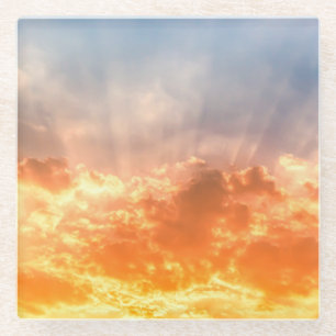 Farbenfroher Sonnenuntergang: feuchter Himmel. Glasuntersetzer