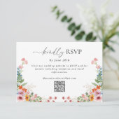 Farbenfroher Wildblumen QR-Code Hochzeit RSVP Karte (Stehend Vorderseite)