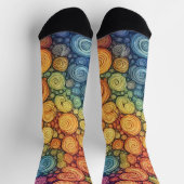 Farbenfrohes abstraktes Doodle-Swirbelmuster Socken (Oben)