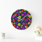 Farbenfrohes Blumenmuster Große Wanduhr (Zuhause)