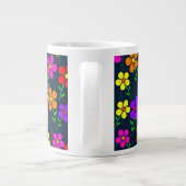 Farbenfrohes Blumenmuster Jumbo-Tasse (Rückseite)
