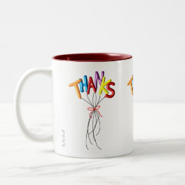 Farbenfrohes "Danke" buchstabiert von Luftballons Zweifarbige Tasse