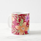 Farbenfrohes Frühlingsblumenmuster, Himbeerrosa Kaffeetasse (Vorderseite Links)