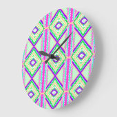 Farbenfrohes geometrisches Boho-Muster Große Wanduhr (Winkel)