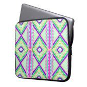 Farbenfrohes geometrisches Boho-Muster Laptopschutzhülle (Vorderseite Links)