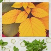 Farbenfrohes Herbstlaub Botanisches Design Geschirrtuch (Gefaltet)