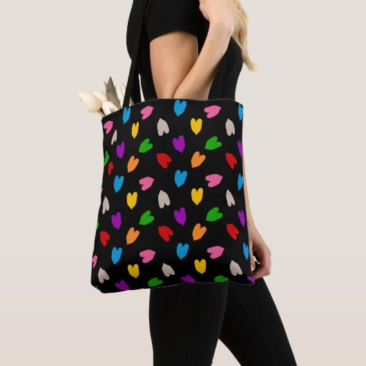 Farbenfrohes Liebesherzen Musterdesign Schwarz Tasche (Von Nahem)