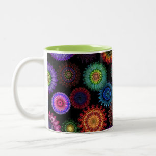 Farbenfrohes Mandala-Blumenmuster Lebendige Boho Zweifarbige Tasse