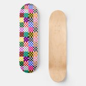 Farbenfrohes Patchwork Karomuster Design Skateboard (Vorderseite)